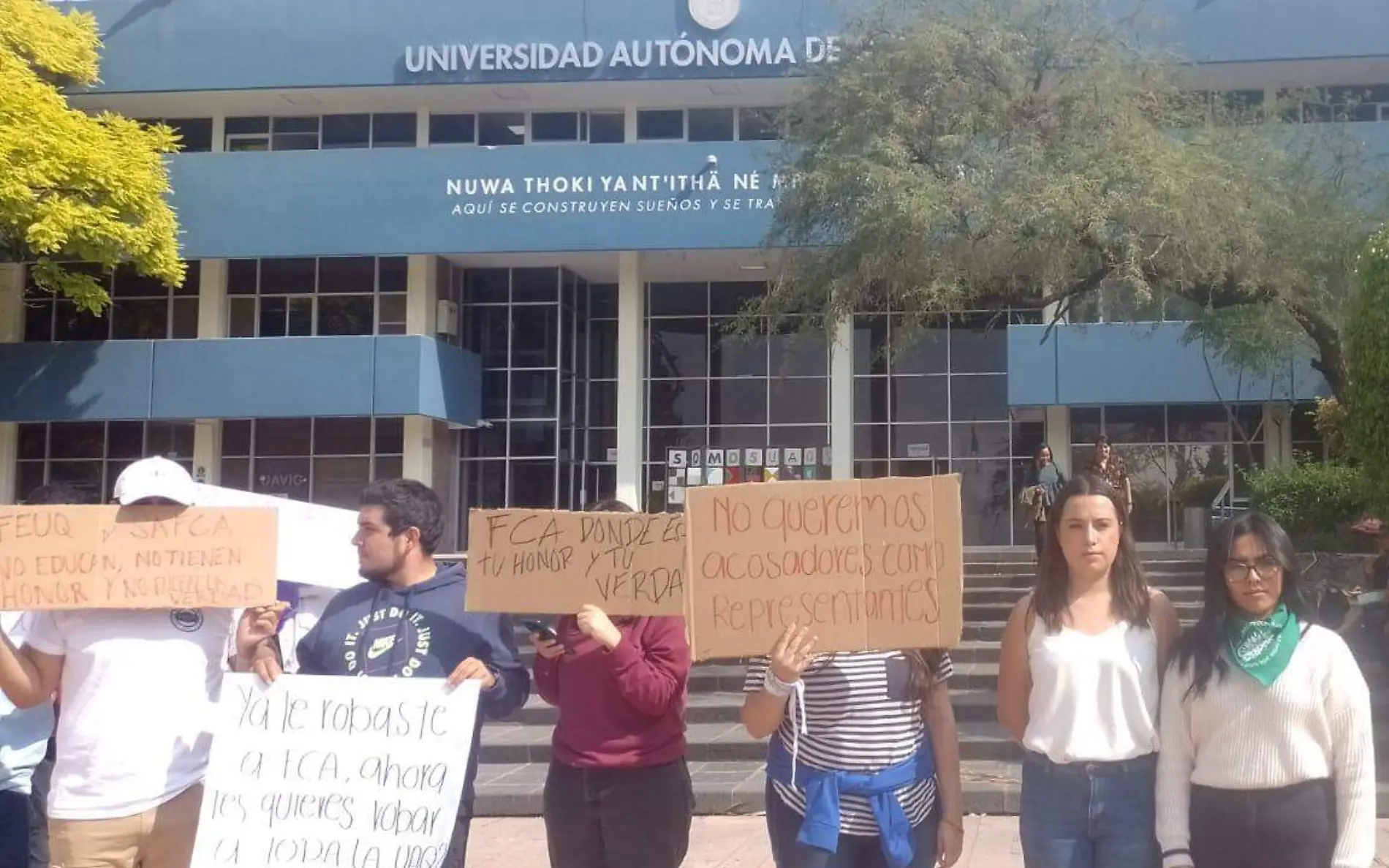 Manifestación UAQ